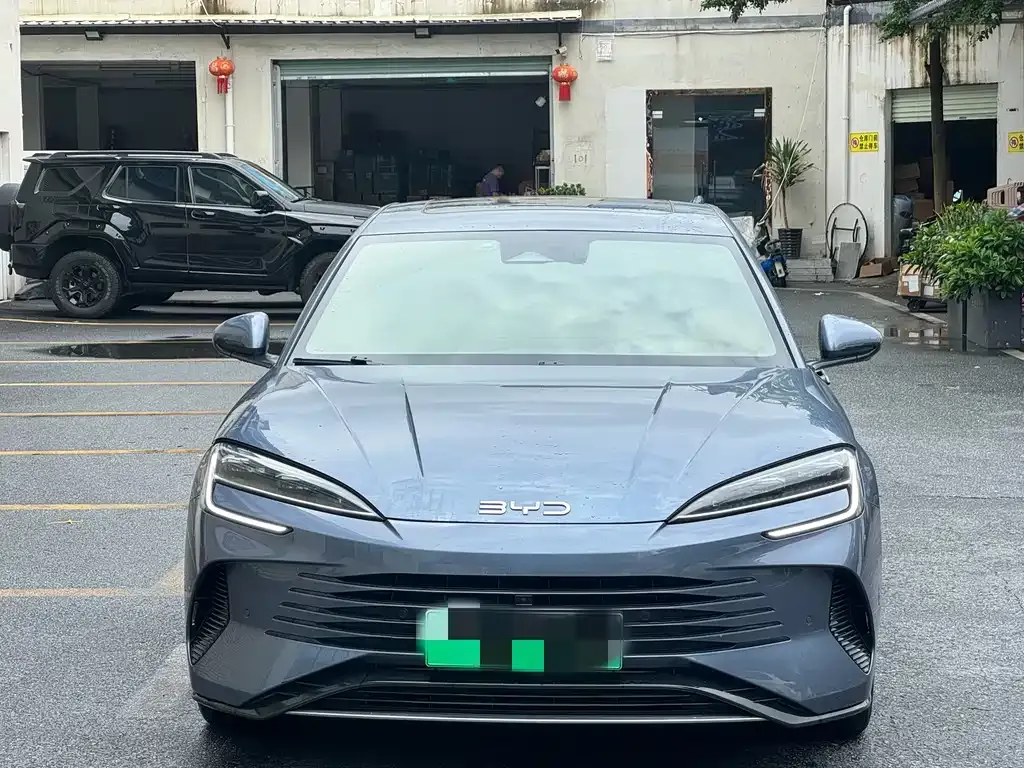 BYD Seal — фото 8
