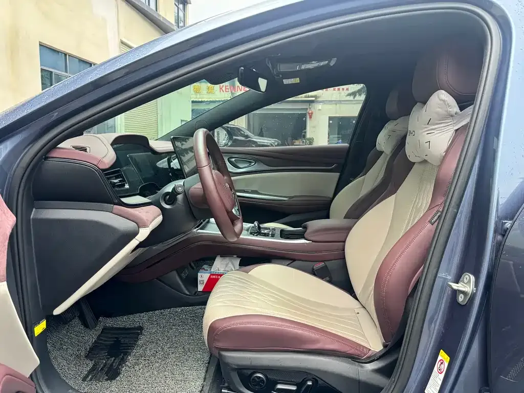 BYD Seal — фото 9