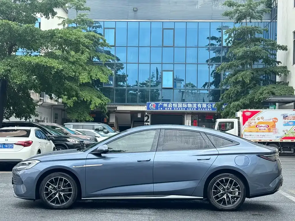 BYD Seal — фото 6