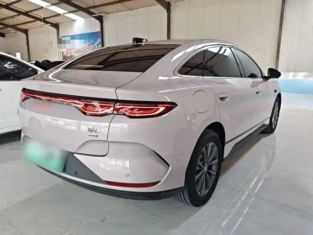 BYD Qin L 2026 из CN, фото 7