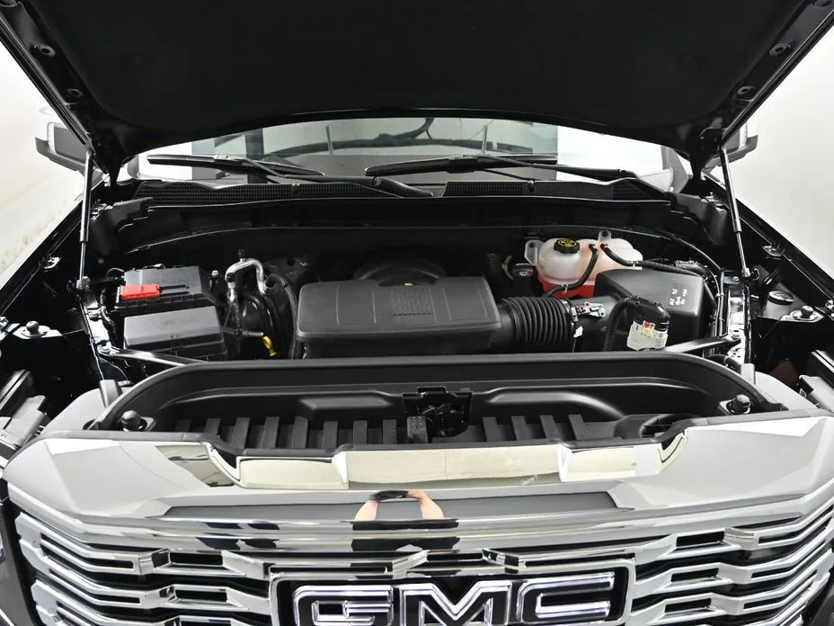 GMC Sierra — фото 8