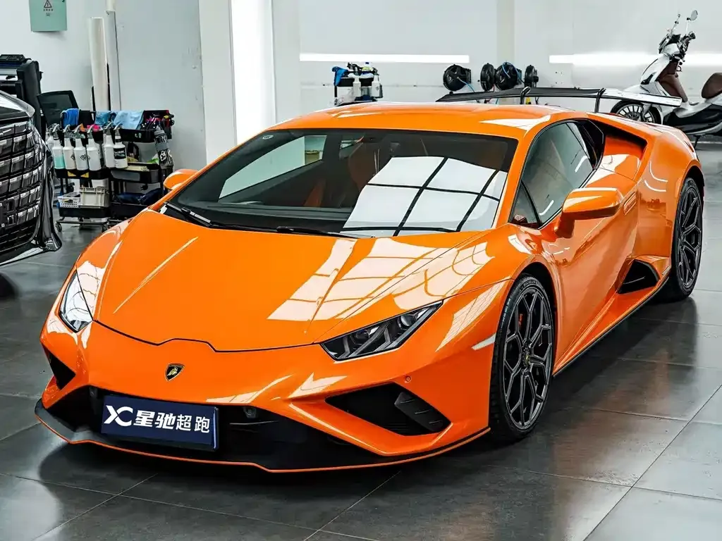 Lamborghini Huracan — фото 1
