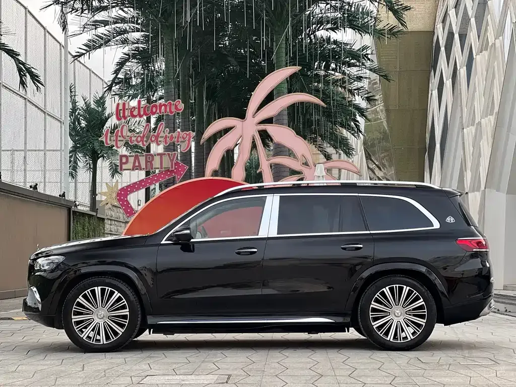 Mercedes-Benz GLS — фото 10