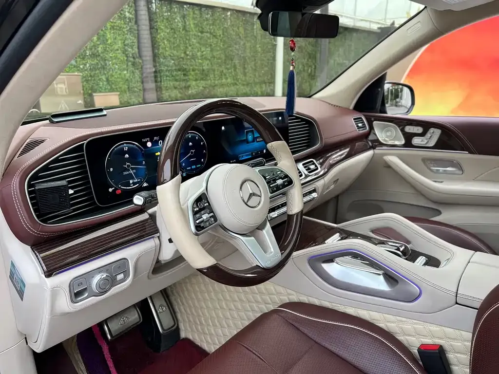 Mercedes-Benz GLS — фото 4