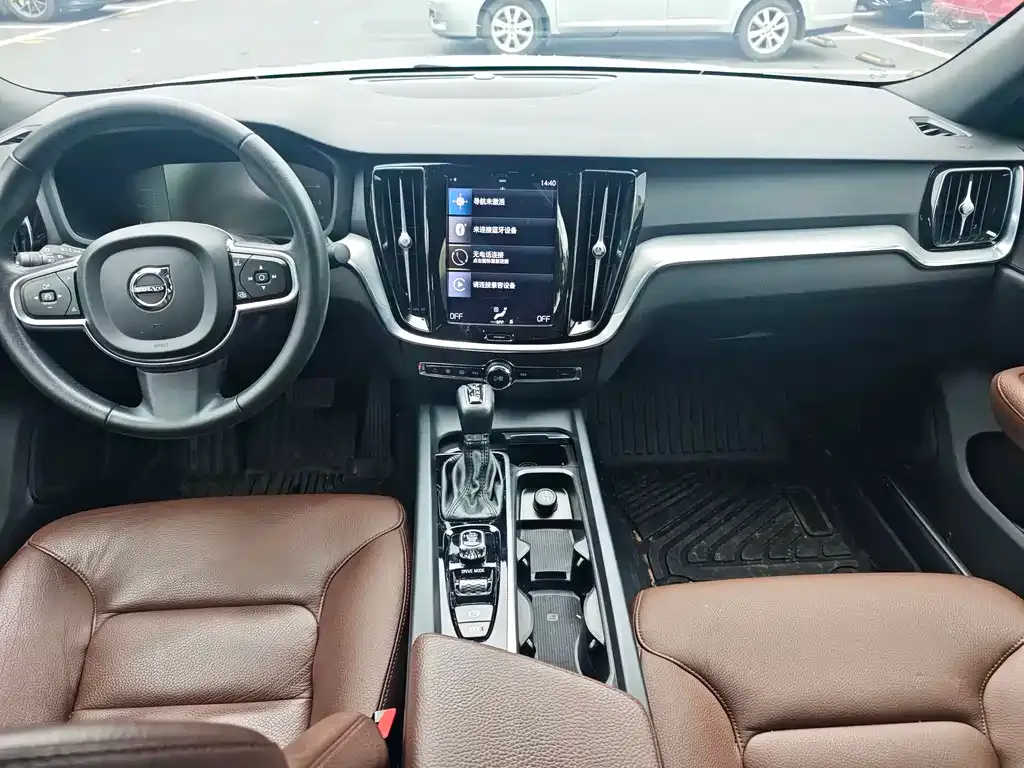 Volvo S60 — фото 2