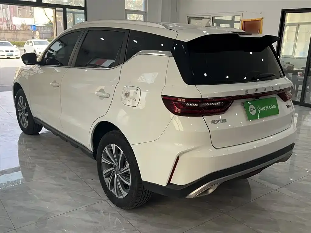 Geely Vision X6 — фото 9