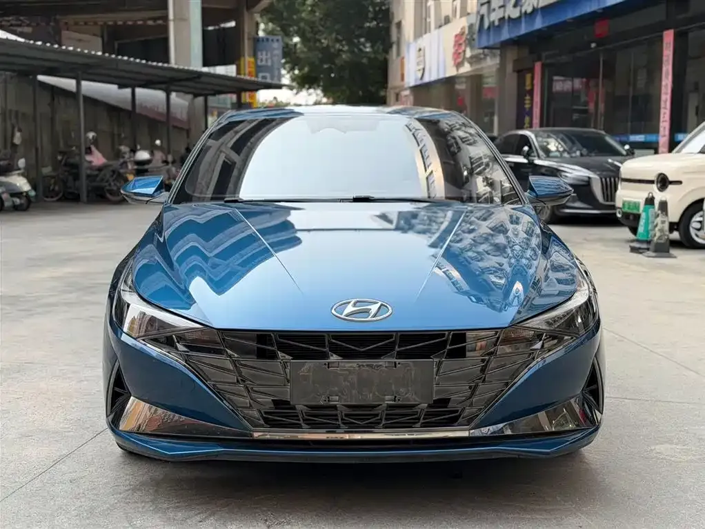 Hyundai Elantra — фото 9