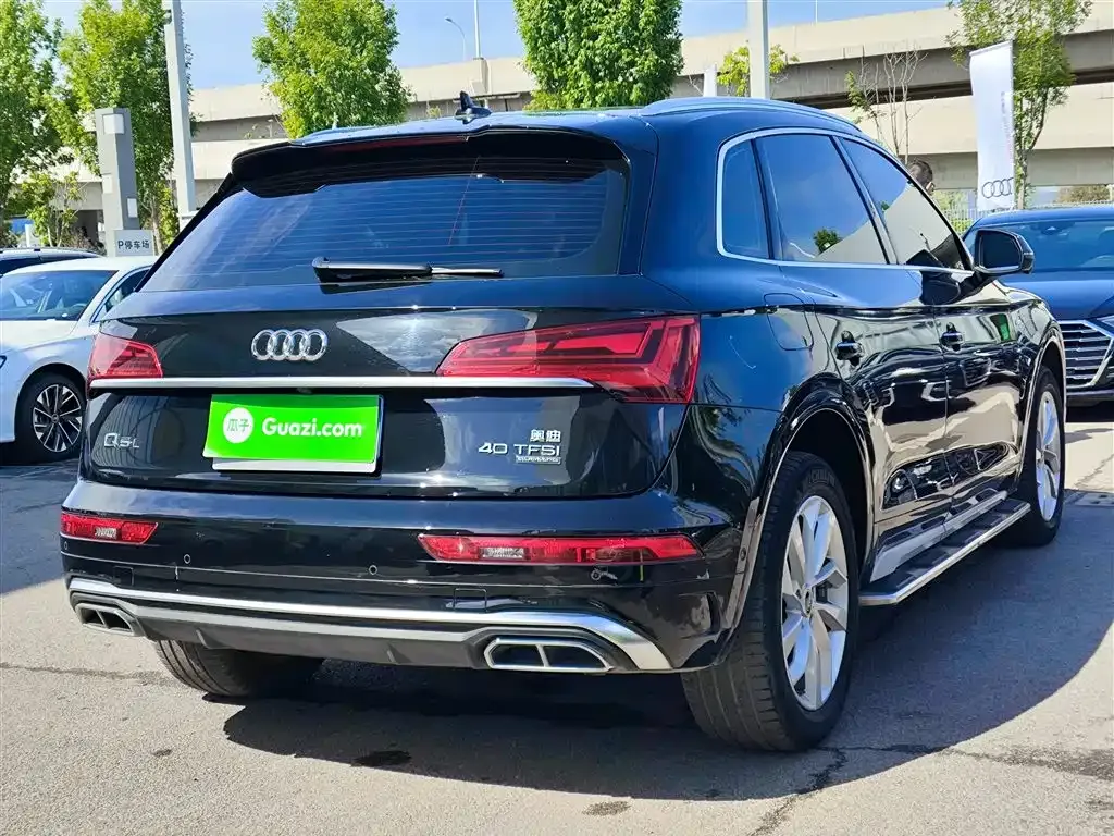 Audi Q5L — фото 3