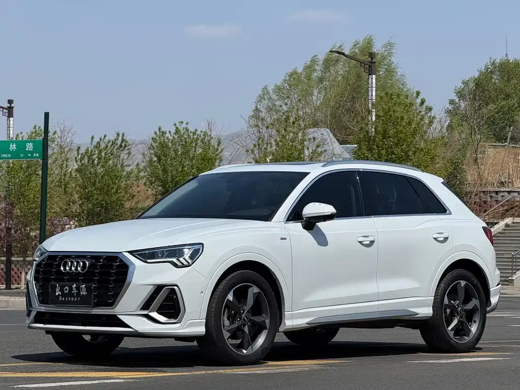 Audi Q3 — фото 8