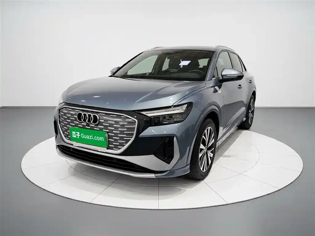 Audi Q4 e-tron — фото 4