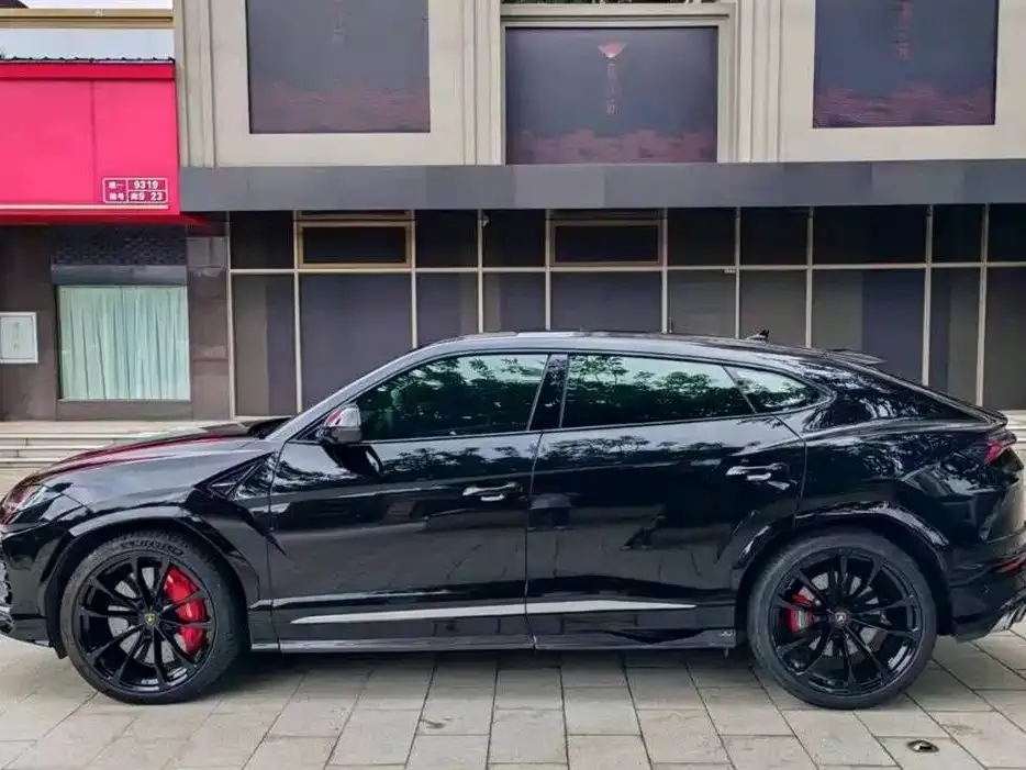 Lamborghini Urus — фото 2