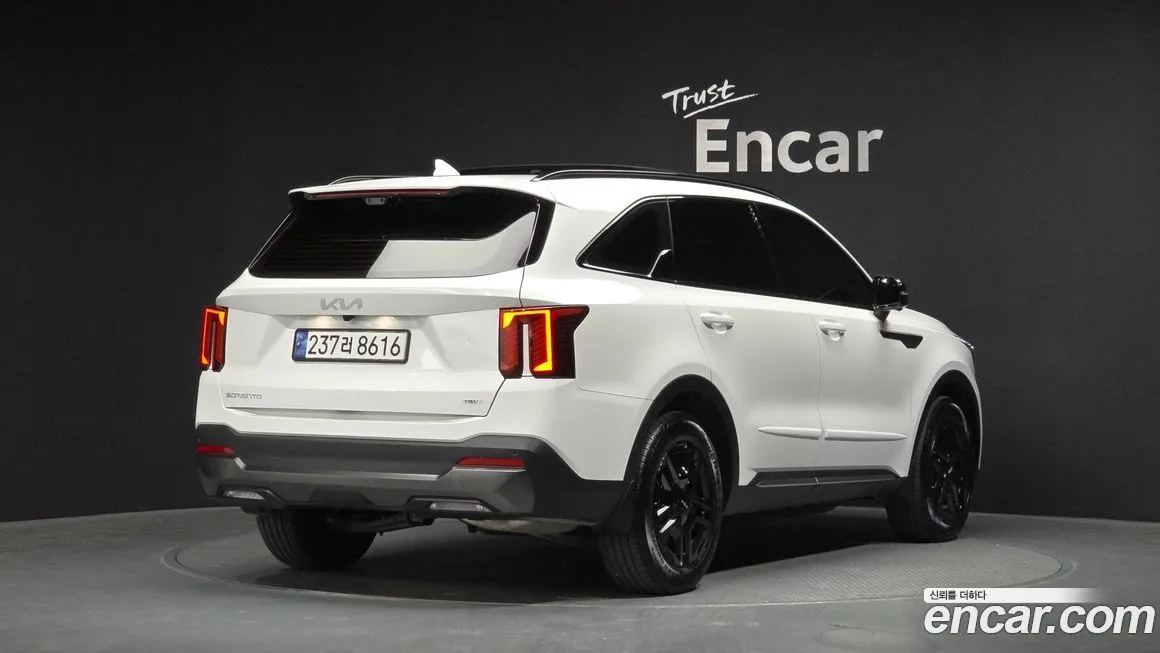 Kia Sorento — фото 5