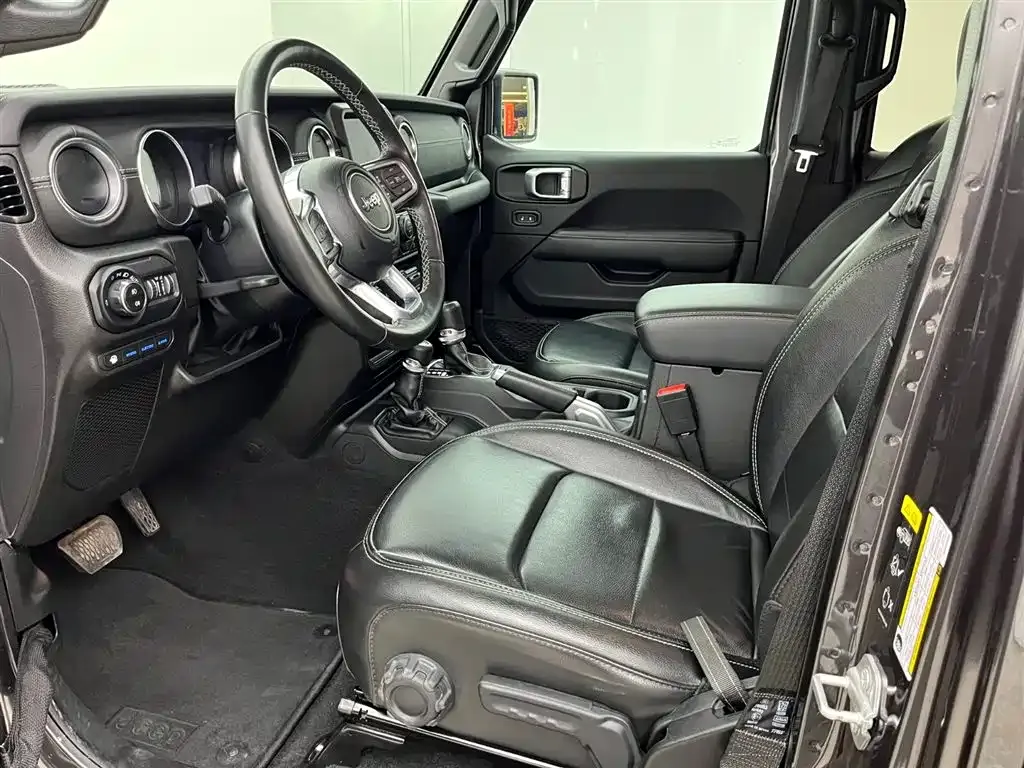 Jeep Wrangler PHEV 2023 из CN, фото 7