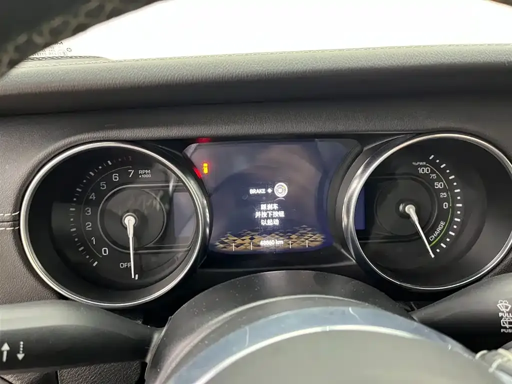 Jeep Wrangler PHEV 2023 из CN, фото 9