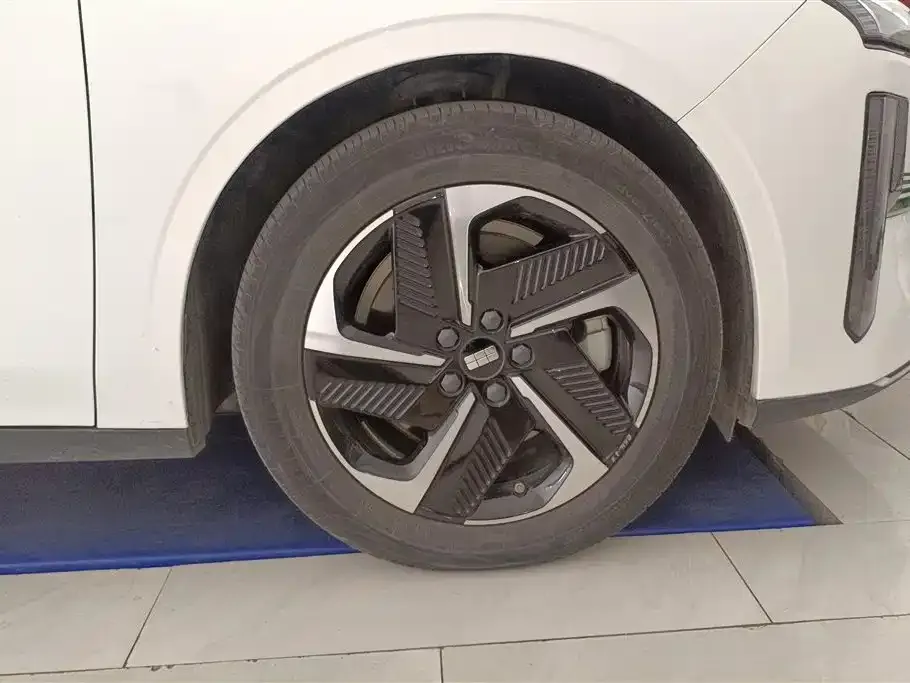 Geely Galaxy L6 2024 из CN, фото 2