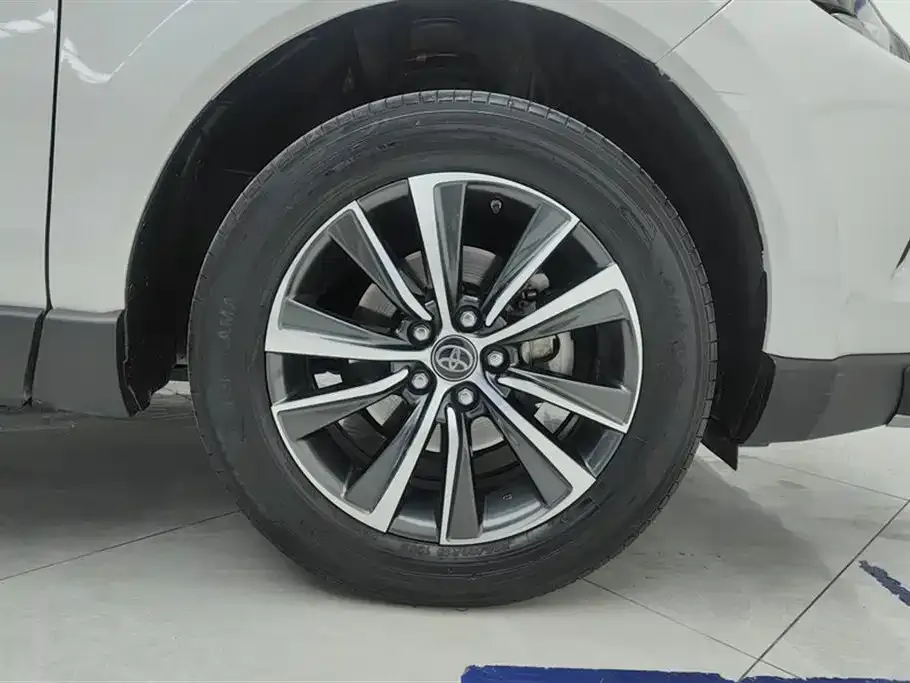 Toyota Harrier 2023 из CN, фото 9