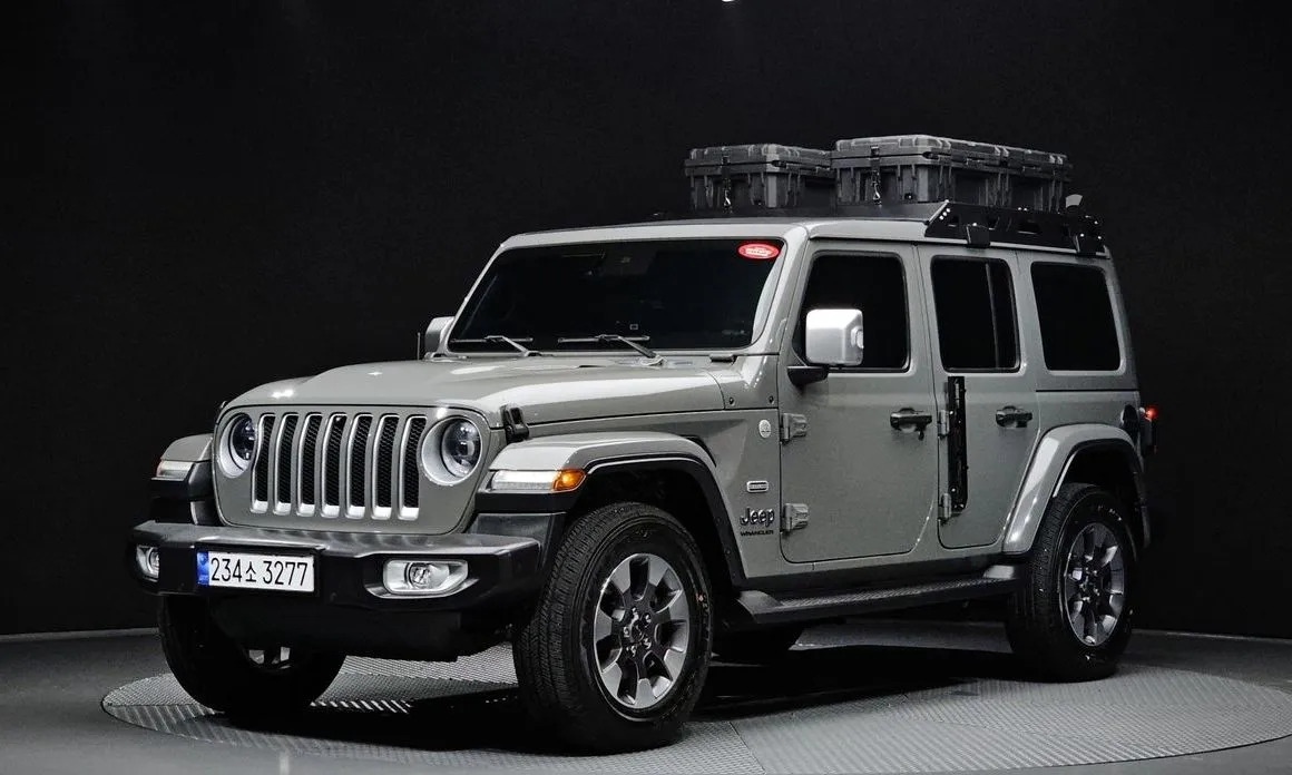Jeep Wrangler — фото 1