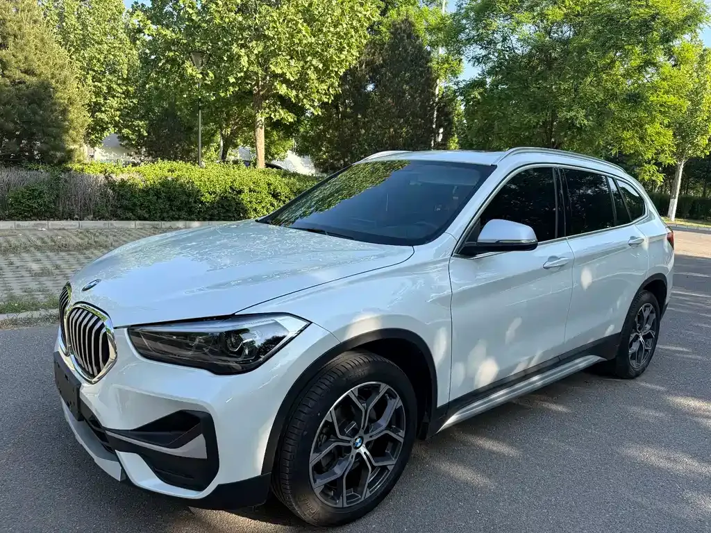 BMW X1 — фото 9