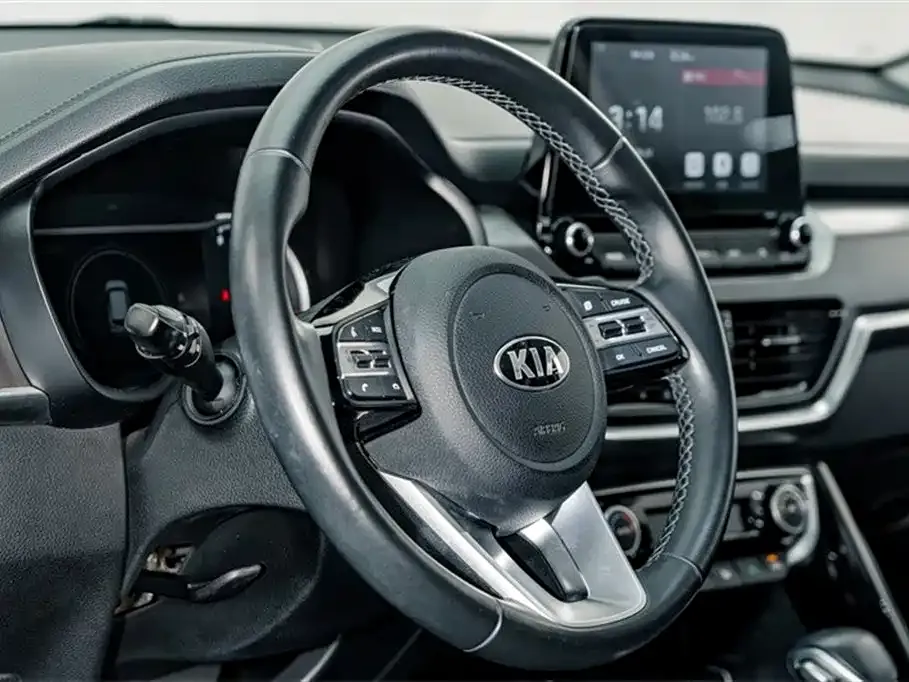 Kia Sportage — фото 10