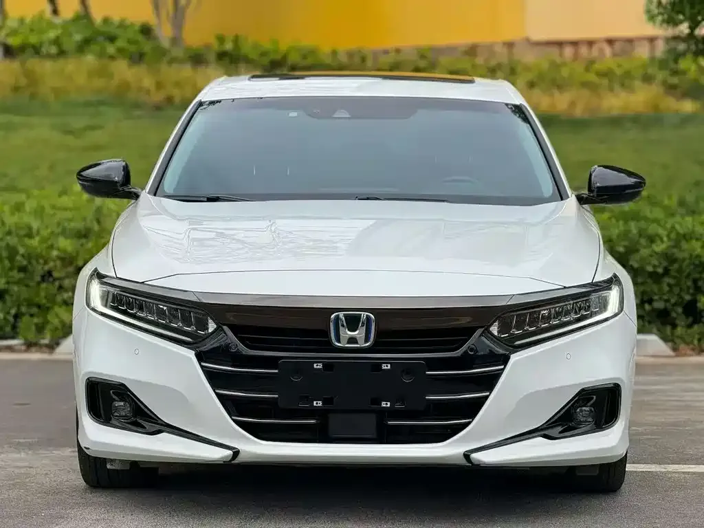 Honda Accord — фото 6