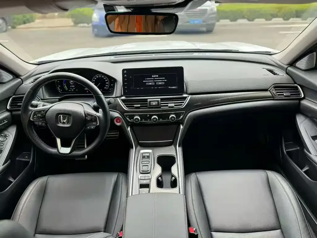Honda Accord — фото 4