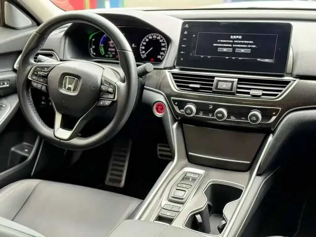 Honda Accord — фото 5