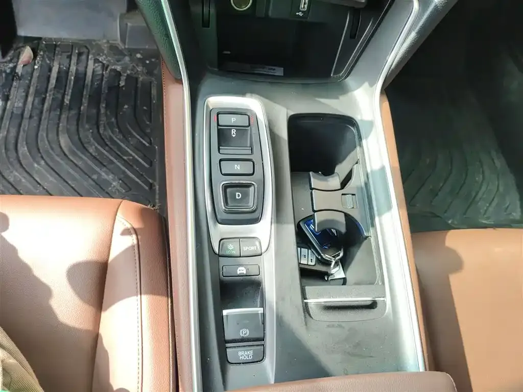 Honda Inspire — фото 10
