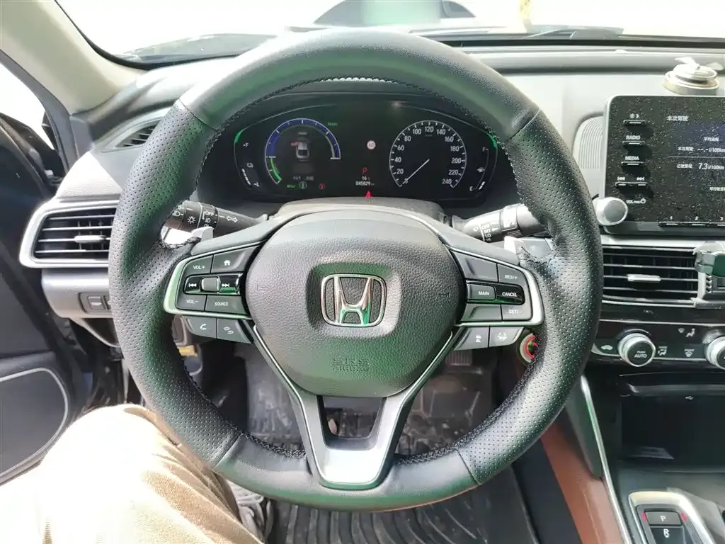 Honda Inspire — фото 8