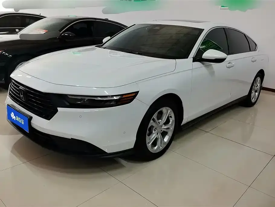 Honda Accord — фото 1