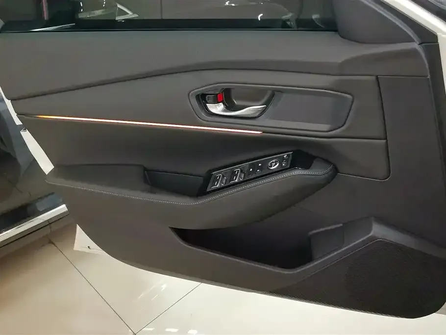 Honda Accord — фото 5