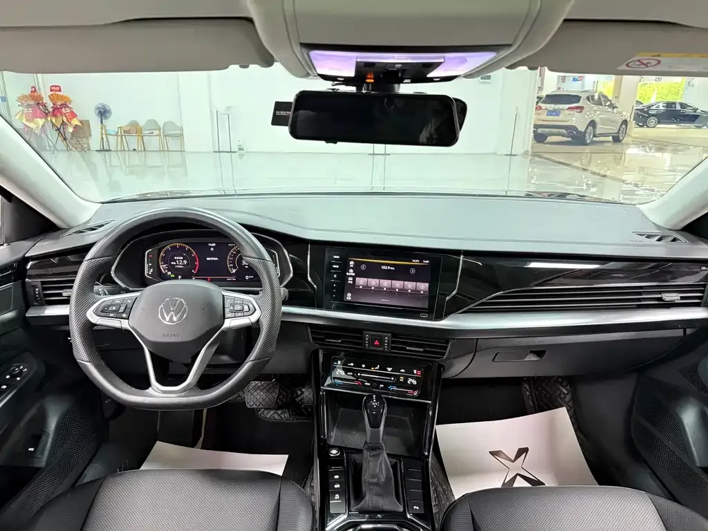Volkswagen Passat — фото 8