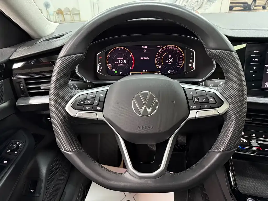 Volkswagen Passat — фото 10