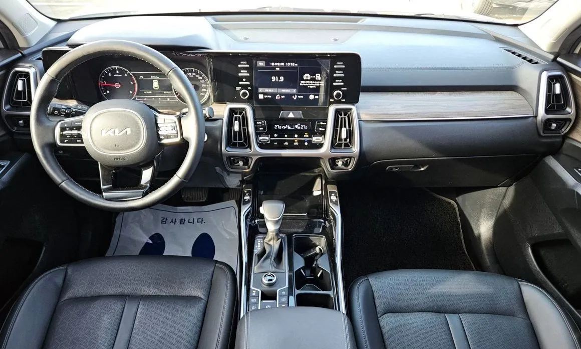 Kia Sorento — фото 7