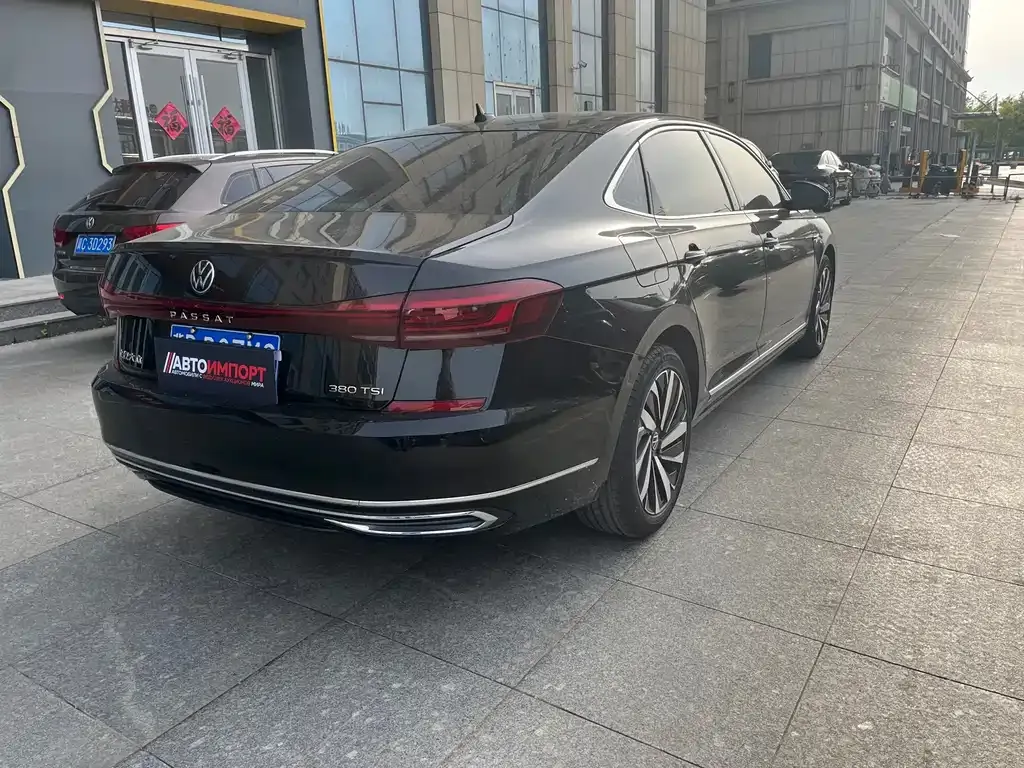 Volkswagen Passat — фото 9