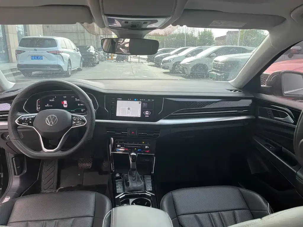 Volkswagen Passat — фото 8