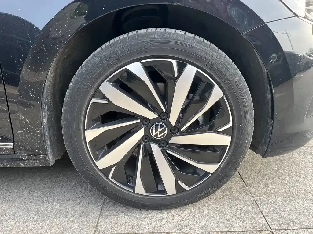 Volkswagen Passat — фото 4