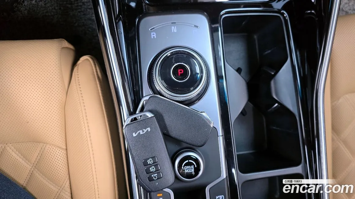 Kia Sorento — фото 10