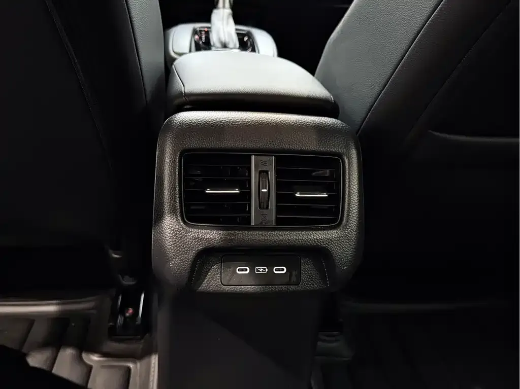 Honda HR-V 2023 из CN, фото 5