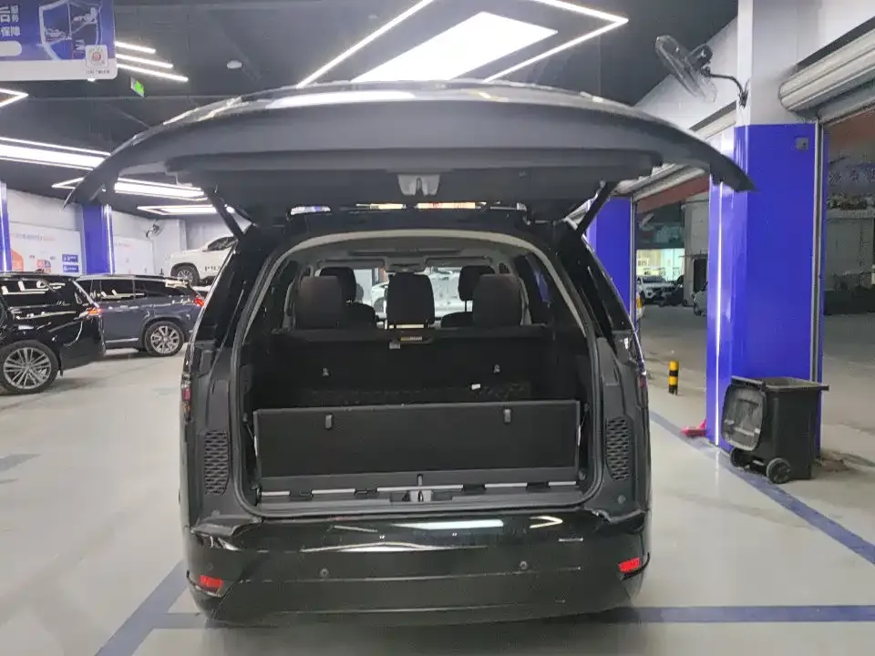 Land Rover Discovery 2022 из CN, фото 8