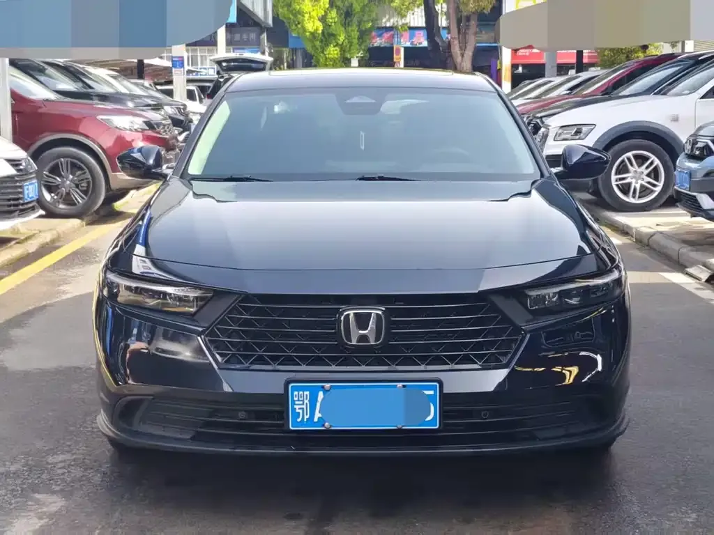 Honda Accord — фото 9