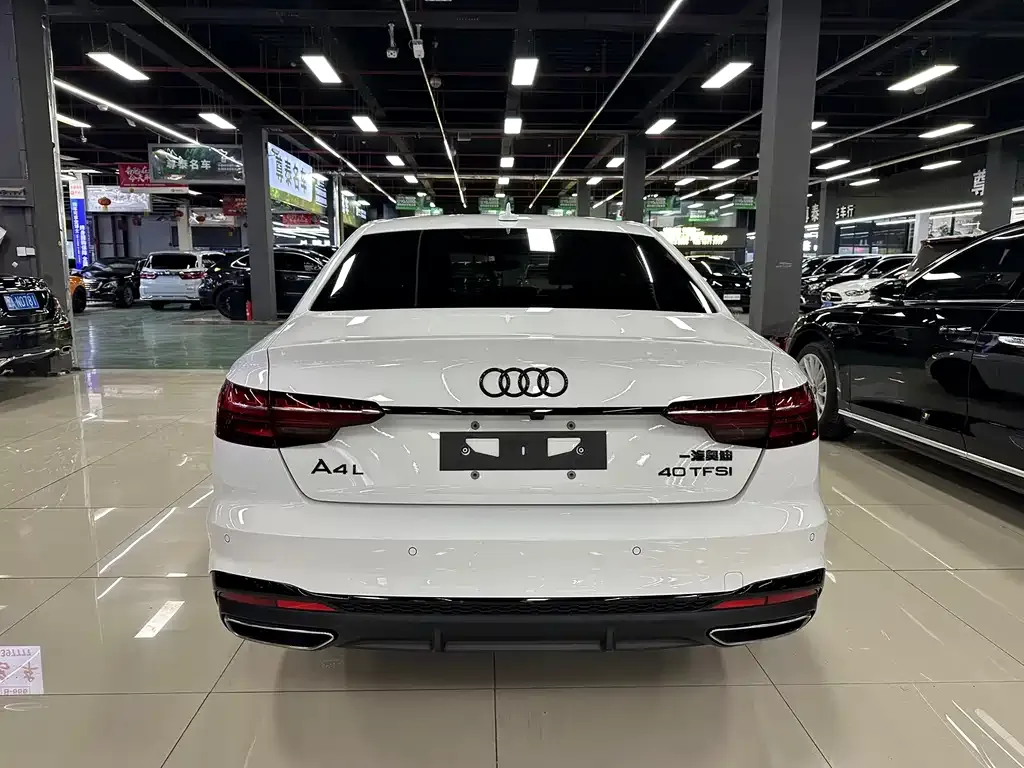 Audi A4L — фото 4