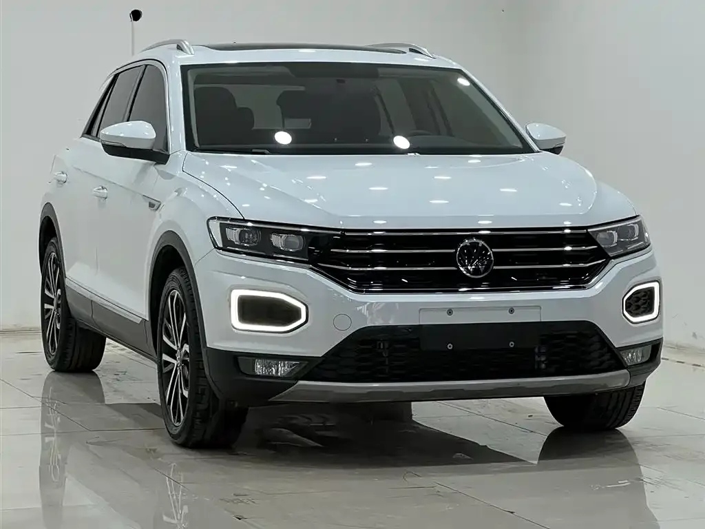 Volkswagen T-Roc — фото 7