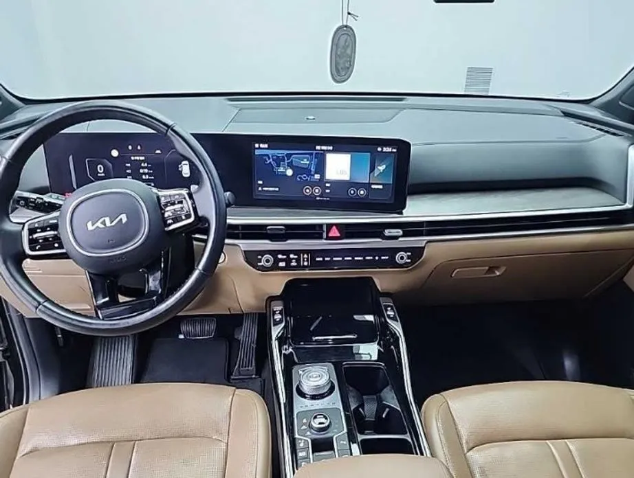 Kia Sorento — фото 7