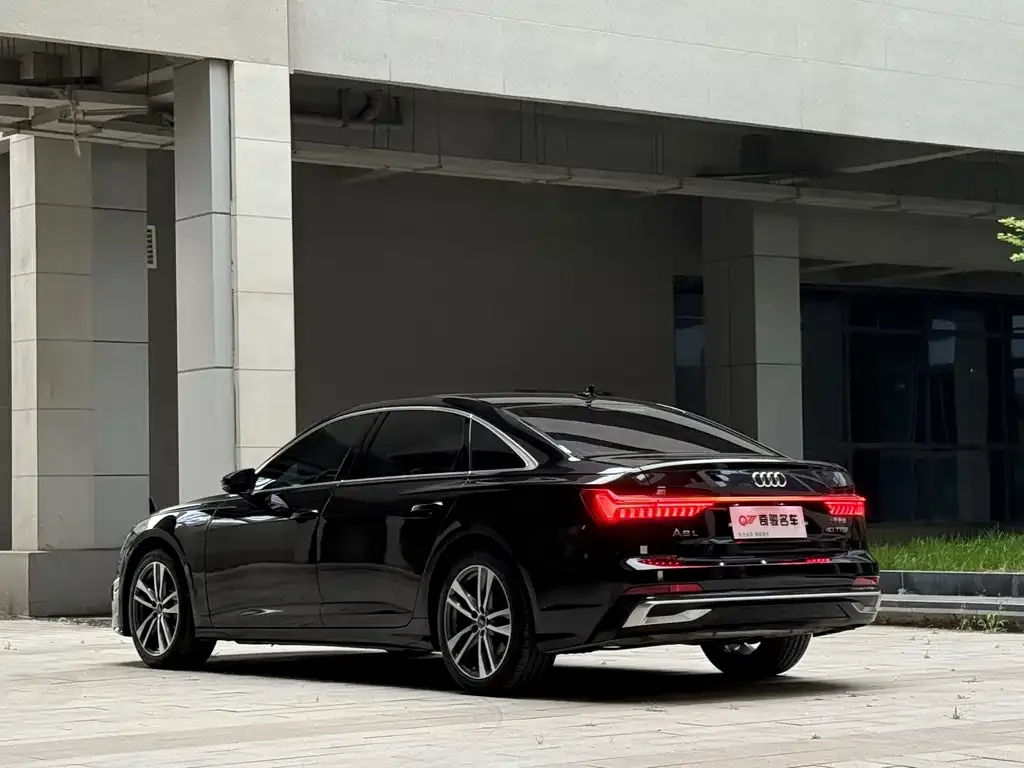 Audi A6L — фото 4