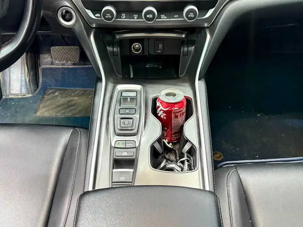 Honda Accord — фото 5