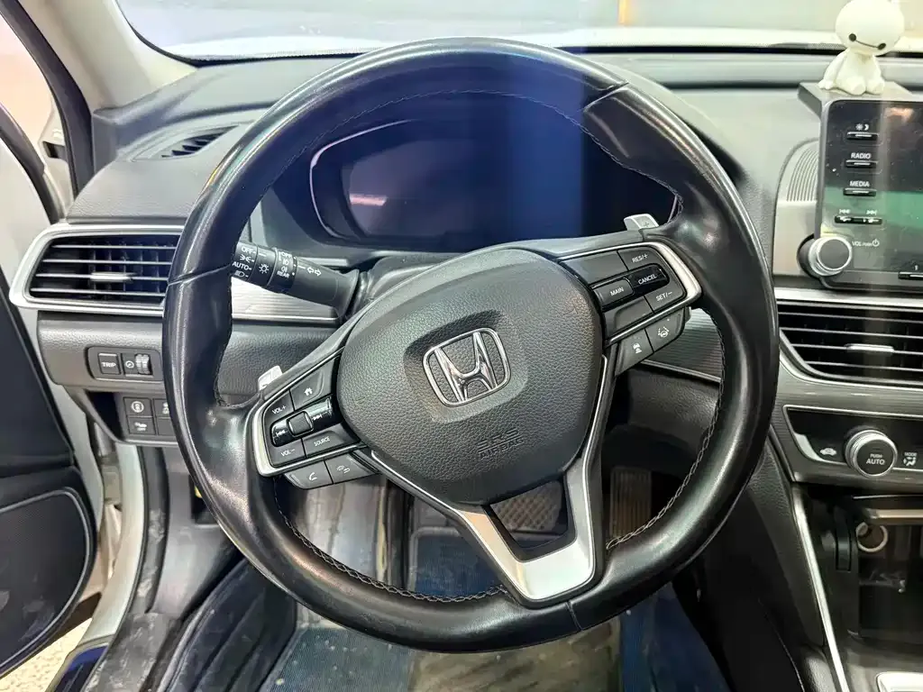 Honda Accord — фото 4