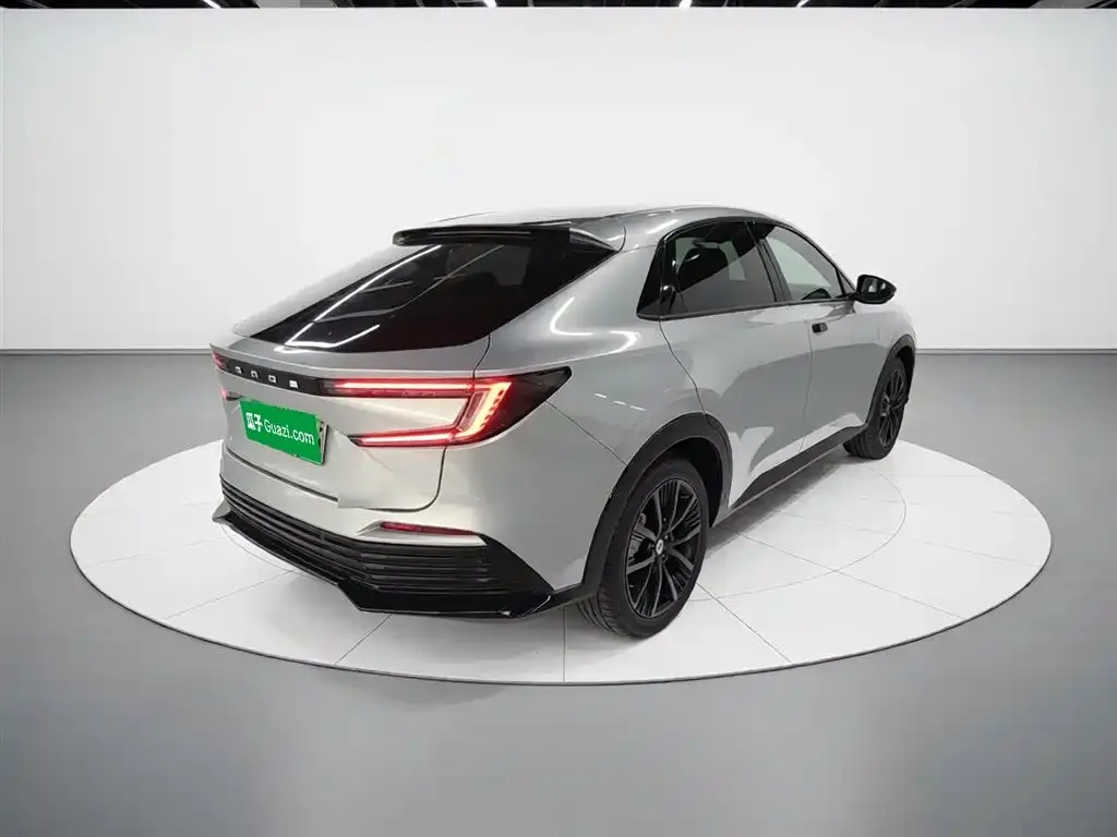 Honda e:NP2 2024 из CN, фото 2