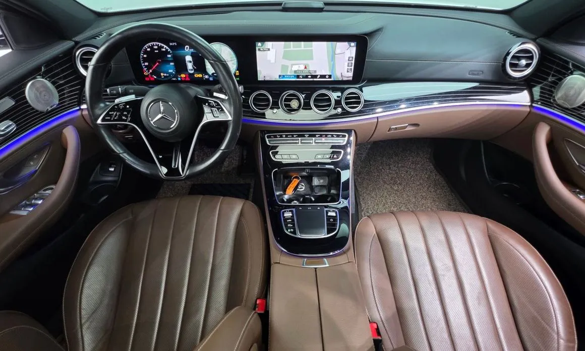 Mercedes-Benz E-Class — фото 10