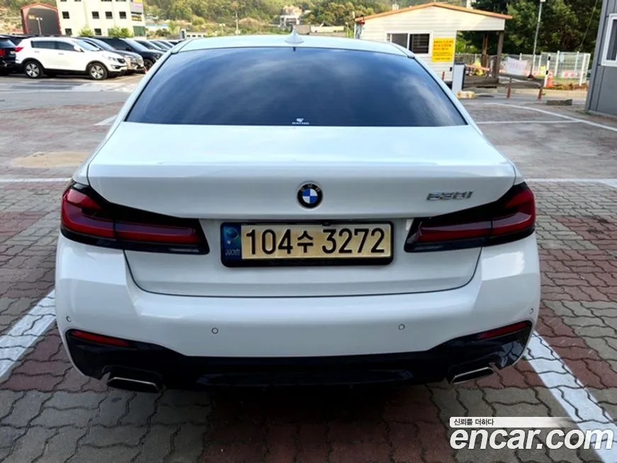 BMW 5-Series 2022 из KR, фото 3