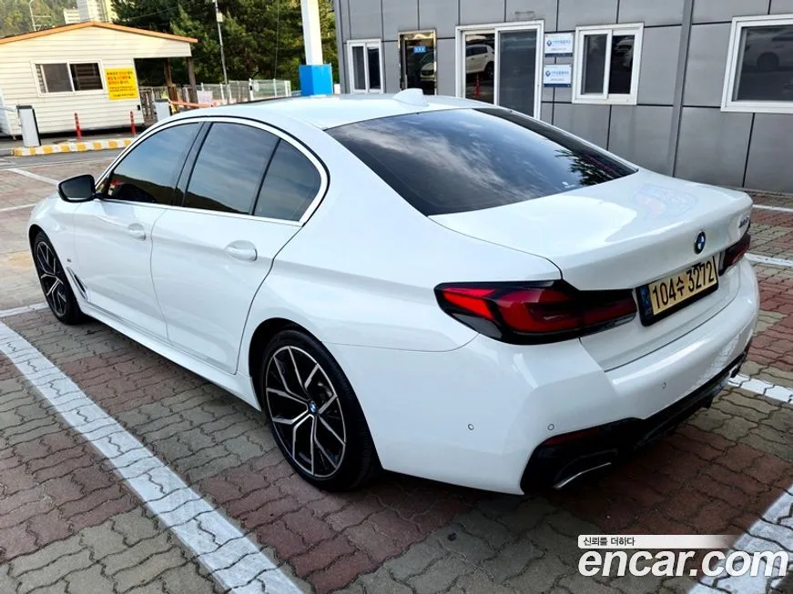 BMW 5-Series 2022 из KR, фото 4